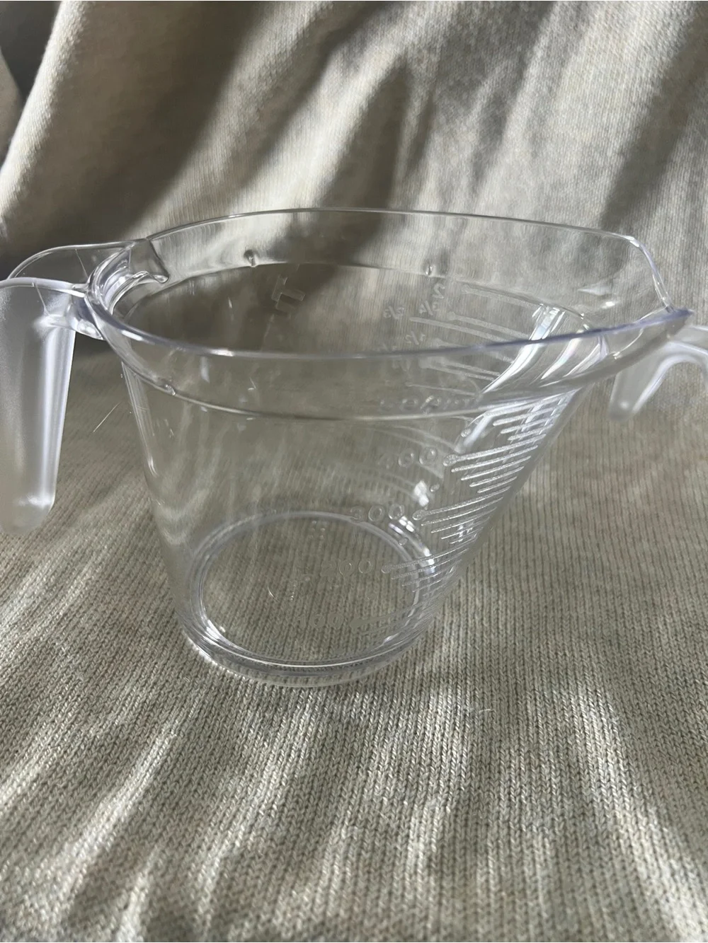 2- 🆕Clear Plastic Measuring Cup with Handle - Transparent